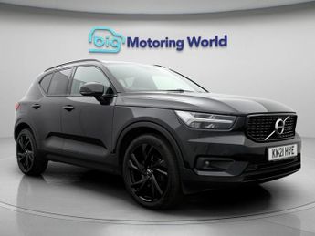 Volvo XC40 B4 R-DESIGN PRO