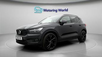 Volvo XC40 B4 R-DESIGN PRO