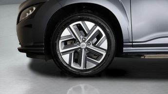 Hyundai KONA PREMIUM