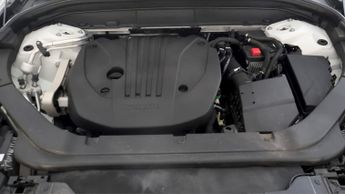Volvo XC60 B5 MOMENTUM AWD