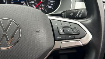 Volkswagen Passat SE NAV TDI
