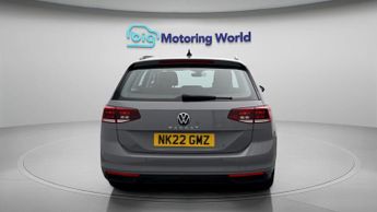 Volkswagen Passat SE NAV TDI