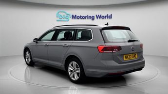 Volkswagen Passat SE NAV TDI