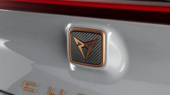 CUPRA Born V1