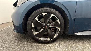 CUPRA Born V2