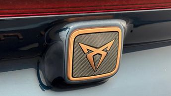 CUPRA Born V2