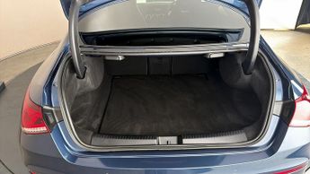 Mercedes-Benz CLA CLA 180 AMG LINE