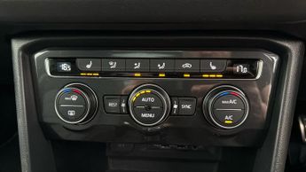 Volkswagen Tiguan R-LINE TDI DSG