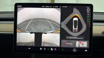 Tesla Model Y BASE