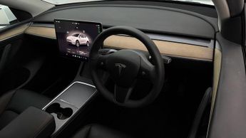 Tesla Model Y BASE