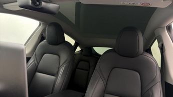 Tesla Model Y BASE