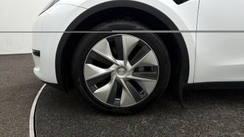 Tesla Model Y BASE