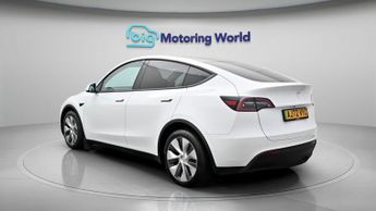Tesla Model Y BASE
