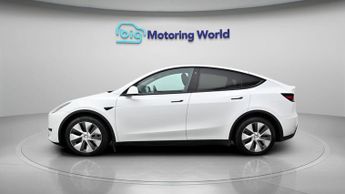 Tesla Model Y BASE