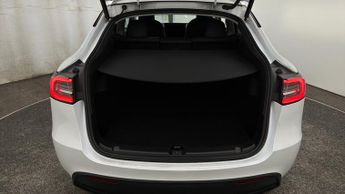 Tesla Model Y BASE