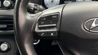 Hyundai KONA PREMIUM