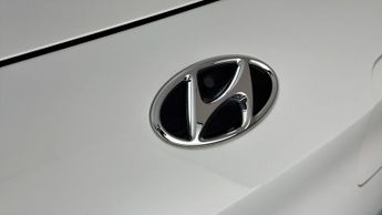 Hyundai KONA PREMIUM
