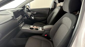 Hyundai KONA PREMIUM