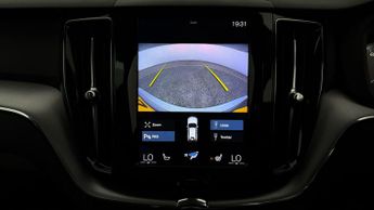 Volvo XC60 B5 MOMENTUM