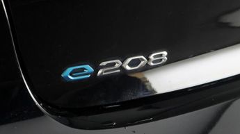 Peugeot E-208 GT