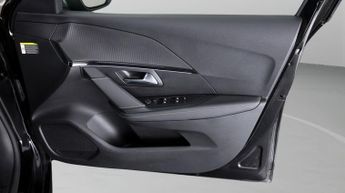 Peugeot E-208 GT