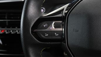 Peugeot E-208 GT