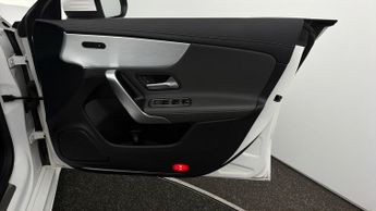 Mercedes-Benz CLA CLA 220 D AMG LINE