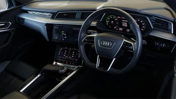 Audi e-tron QUATTRO BLACK EDITION