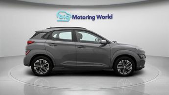 Hyundai KONA SE CONNECT