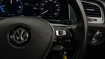 Volkswagen e-Golf E-GOLF