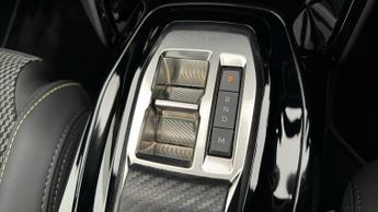 Peugeot 2008 PURETECH EAT8 S/S GT