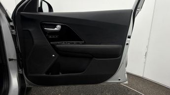 Kia Niro 4 PLUS