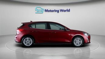 Ford Focus TITANIUM