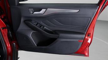 Ford Focus TITANIUM