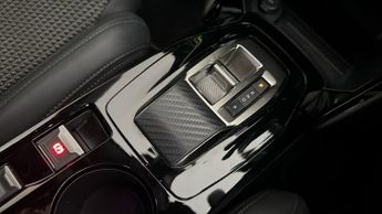 Peugeot E-2008 GT