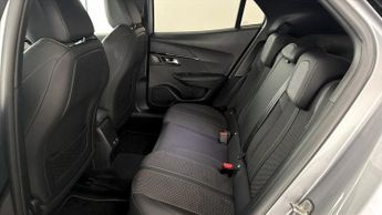 Peugeot E-2008 GT