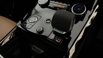 Land Rover Range Rover Sport DYNAMIC SE