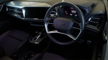 Audi Q4 e-tron S LINE