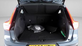 Volvo XC40 RECHARGE T4 PLUS