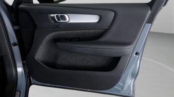 Volvo XC40 RECHARGE T4 PLUS