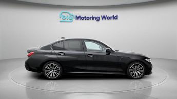BMW 3 Series 320I M SPORT
