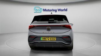 CUPRA Born V2