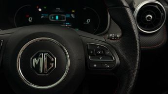 MG MG ZS TROPHY CONNECT