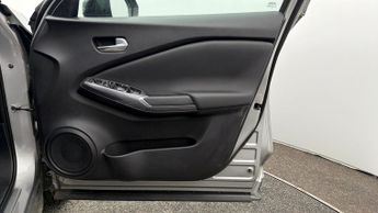Nissan Juke DIG-T ACENTA DCT