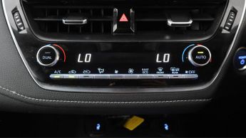 Toyota Corolla ICON TECH