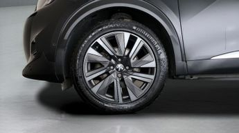 Peugeot E-2008 GT