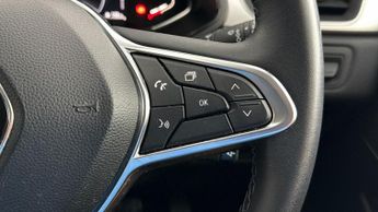 Renault Captur TECHNO E-TECH