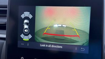 Renault Captur TECHNO E-TECH