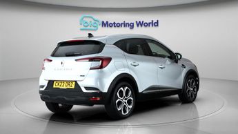 Renault Captur TECHNO E-TECH