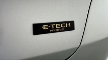Renault Captur TECHNO E-TECH